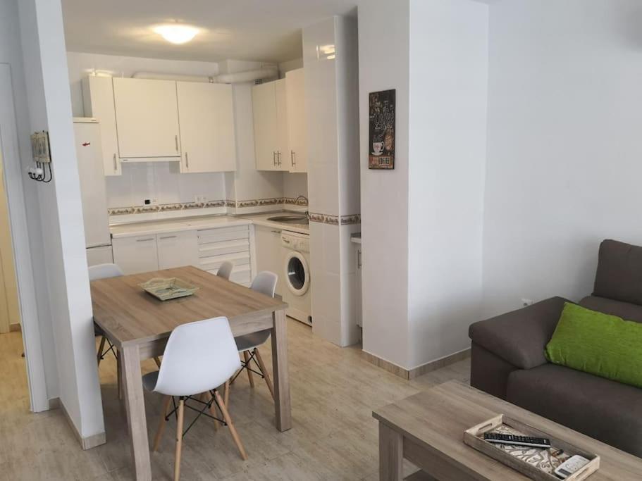 Apartamento Zona Playa En Roquetas Cerca De Bares Restaurantes Y Centro Comercial Roquetas de Mar Ngoại thất bức ảnh